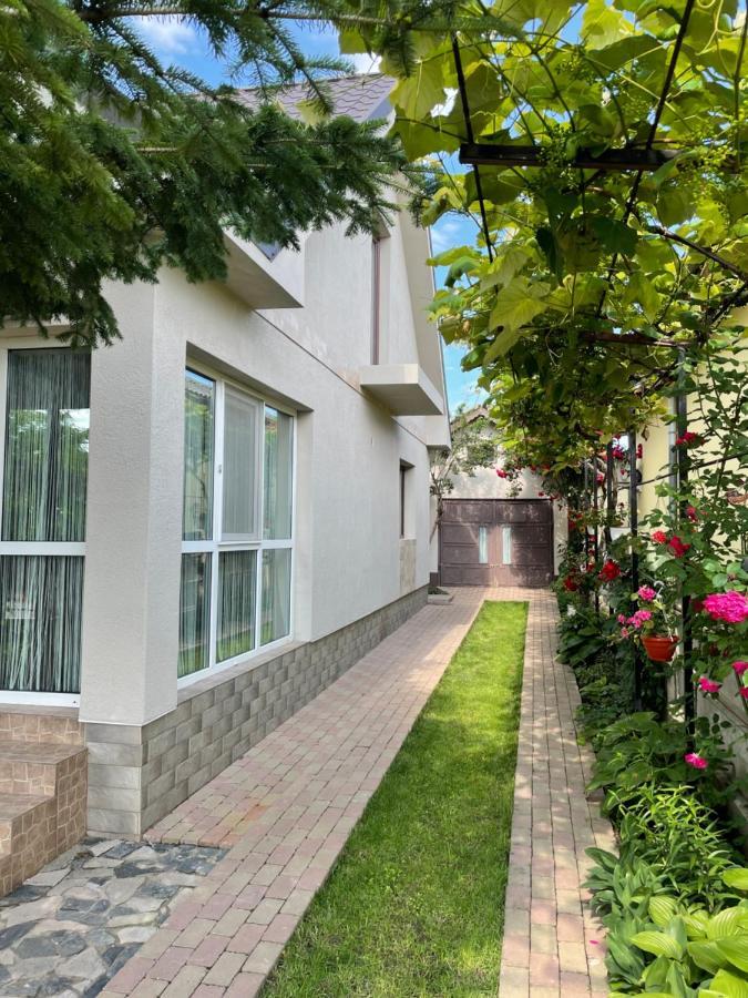 Вілла Casa Cristina Тузла Екстер'єр фото